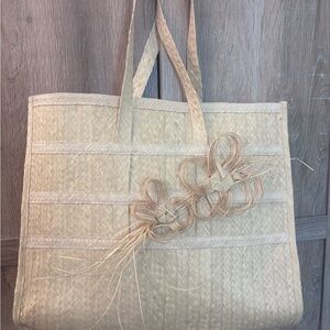 Elegant Cream & Tan Woven Tote Bag